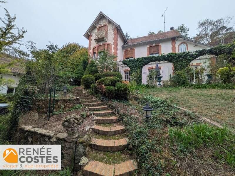 Maison 8 pièces 300 m² · à Ferrières-en-Gâtinais · 300 m² · 232 625 €